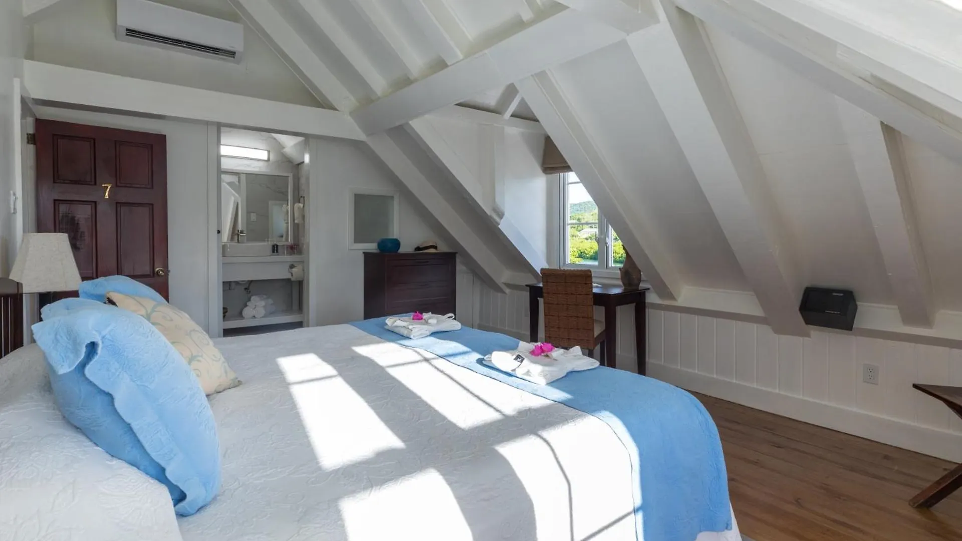 Admiral'S Inn And Gunpowder Suites English Harbour