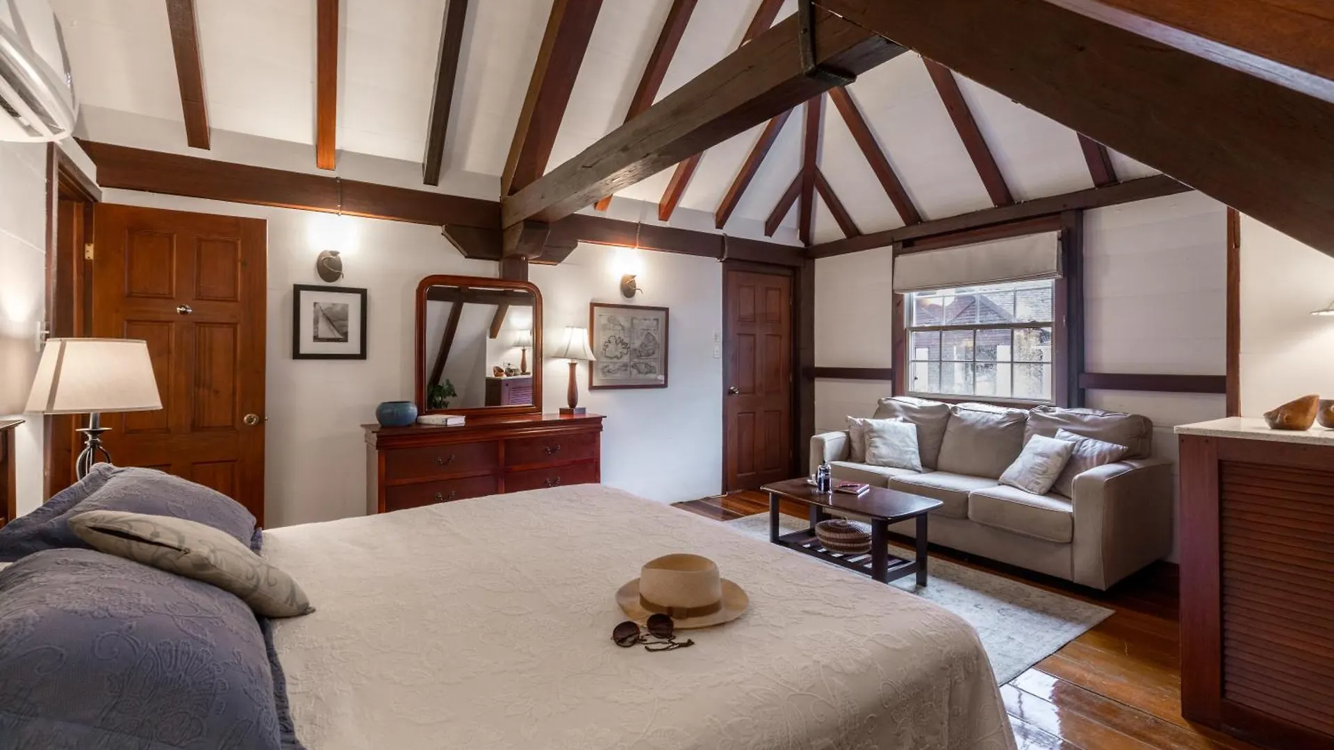 Admiral'S Inn And Gunpowder Suites English Harbour Отель
