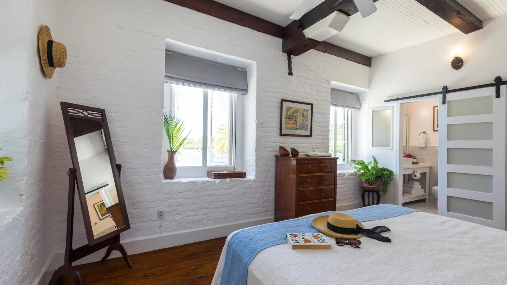 Admiral'S Inn And Gunpowder Suites English Harbour Отель