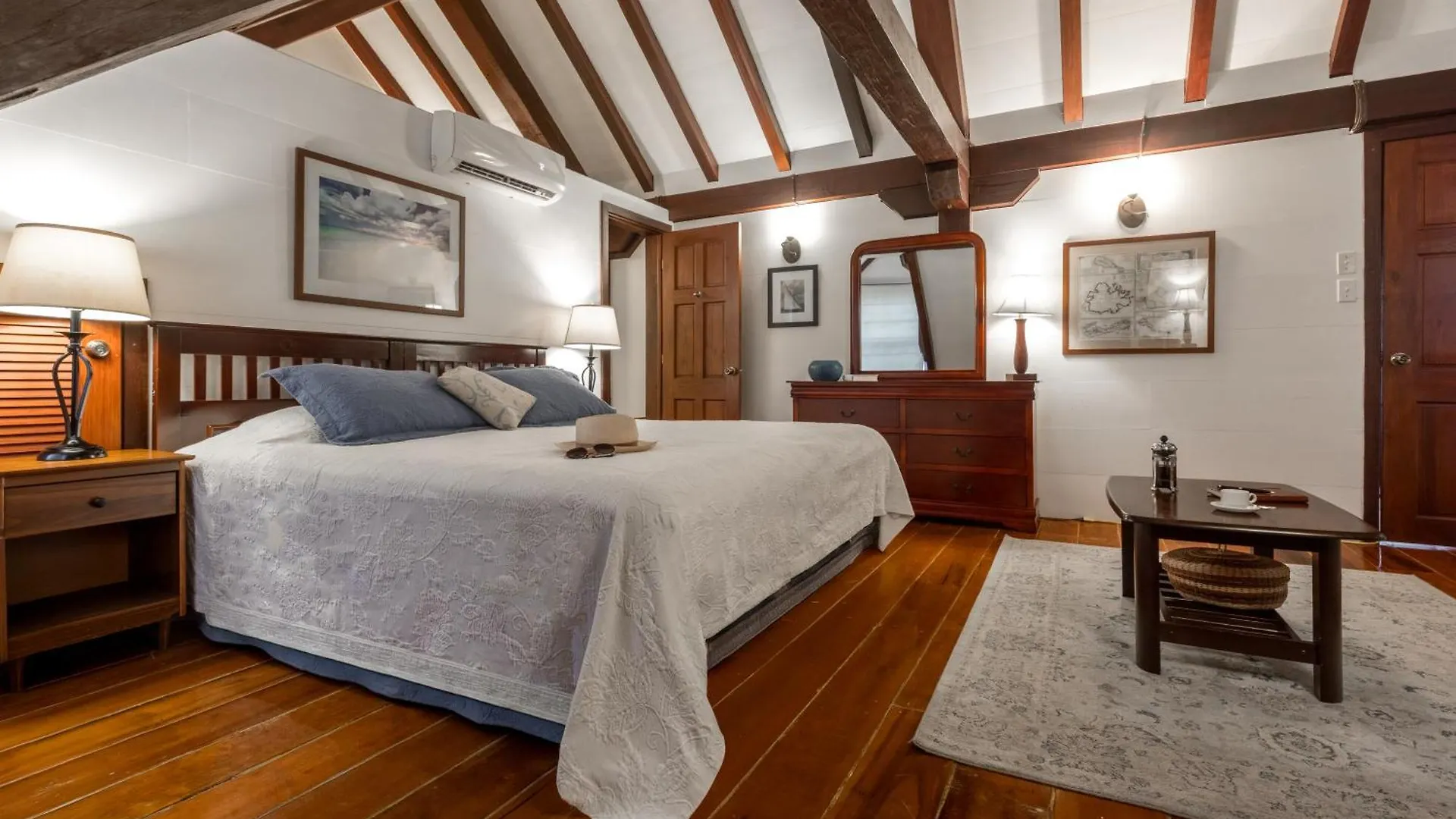 Admiral'S Inn And Gunpowder Suites English Harbour